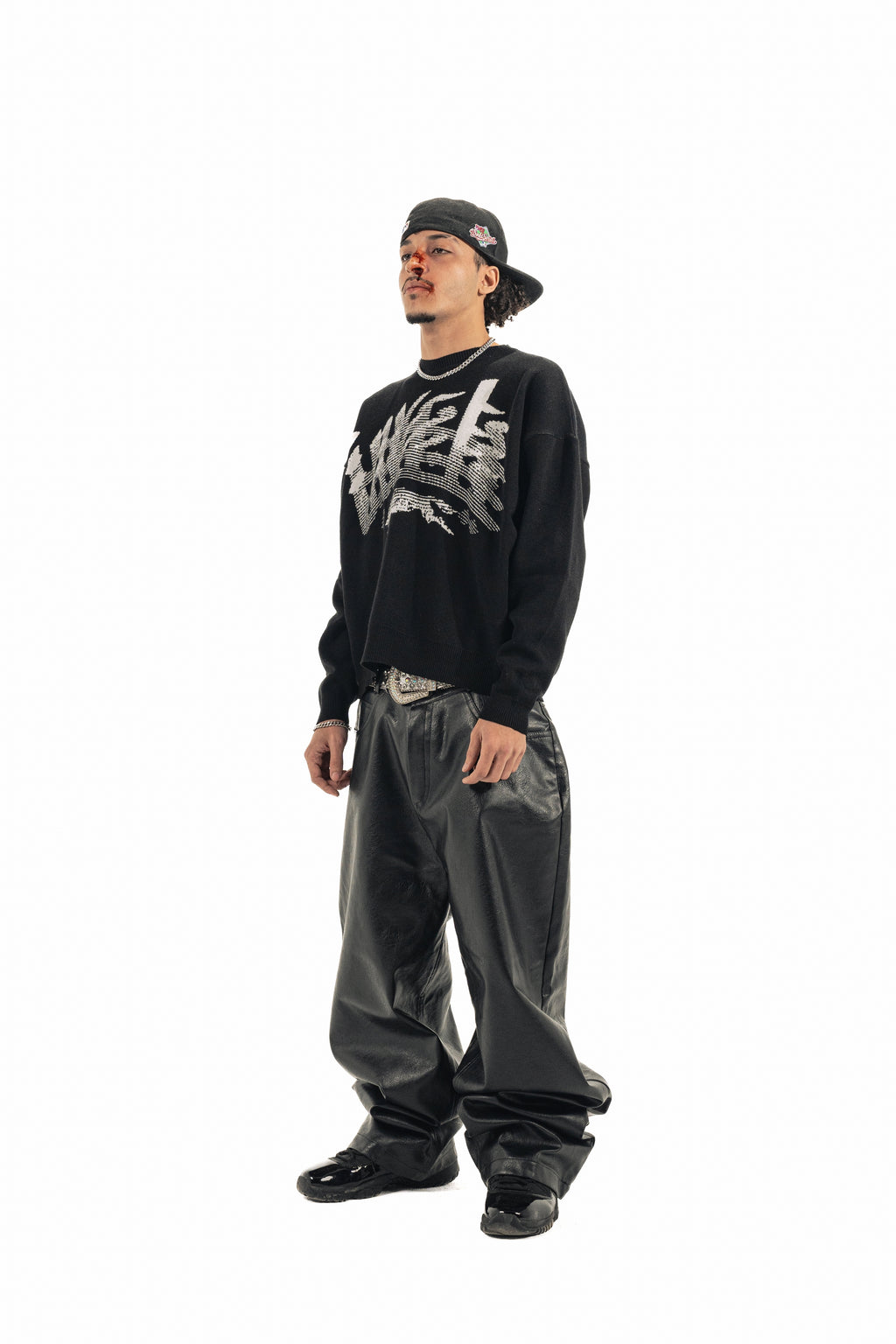 Invictus Black Crewneck