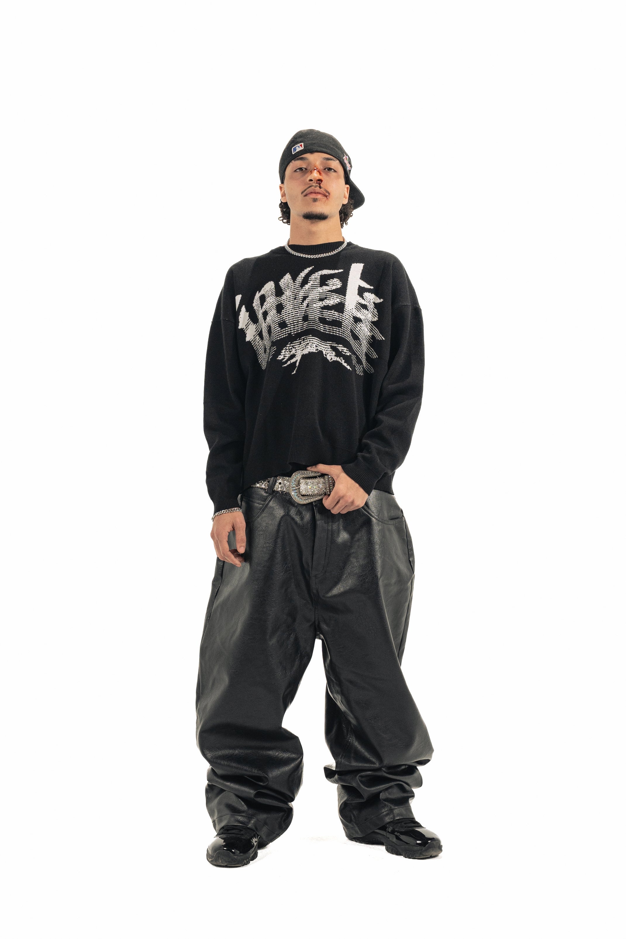 Invictus Black Crewneck