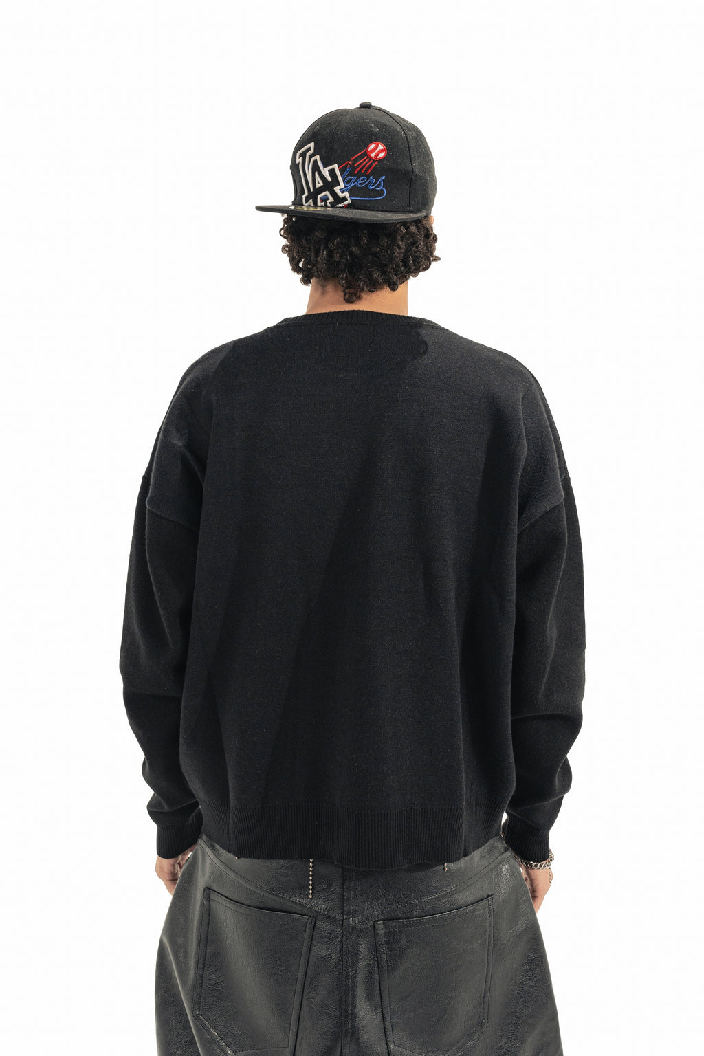 Invictus Black Crewneck